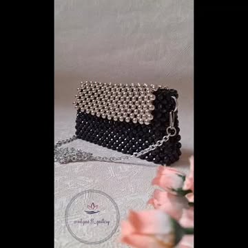 کیف مرواریدی